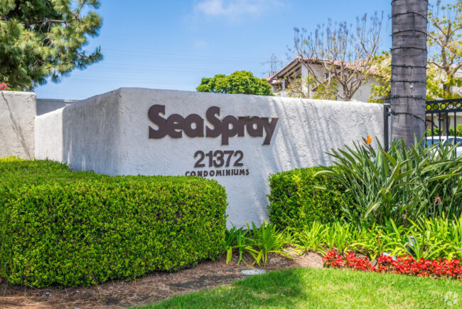 Seaspray Condos