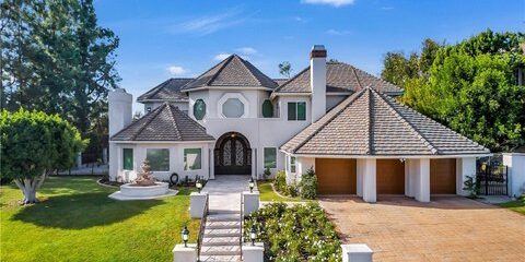 Smart Home Features in Laguna Hills New Builds- The Future of Living in Orange County