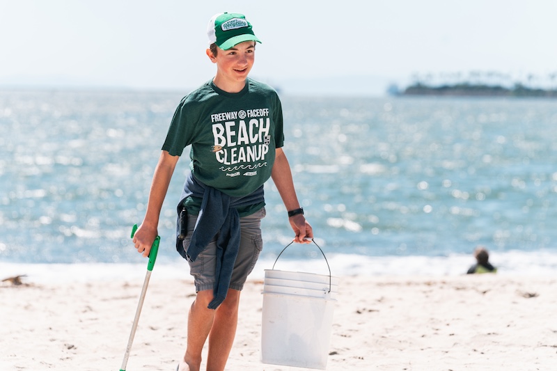 NHL Green Beach Clean Up with LA Kings, Anaheim Ducks & Mercury Insurance on Monday, April 1, 2024.