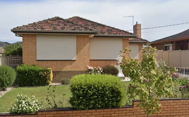 Selling an Orange Home with Outdated Features- A Guide to Turning Retro into Revenue