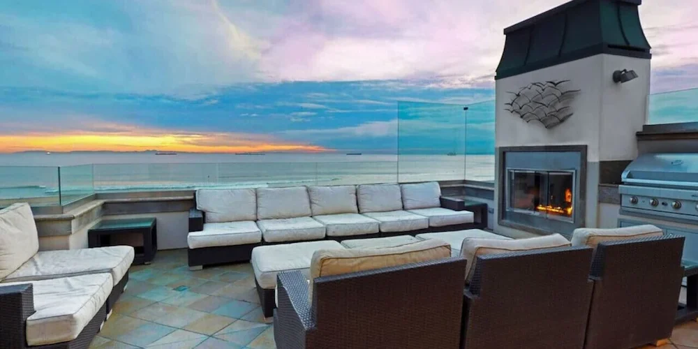 The Best Outdoor Features for Huntington Beach Rentals