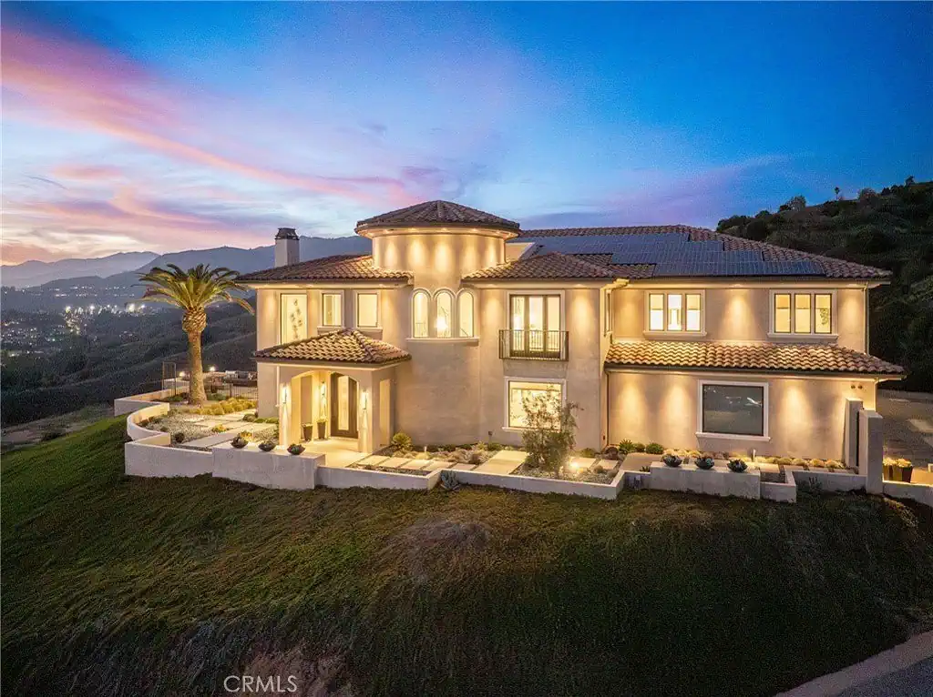 How to Find Homes with Large Lots in Anaheim