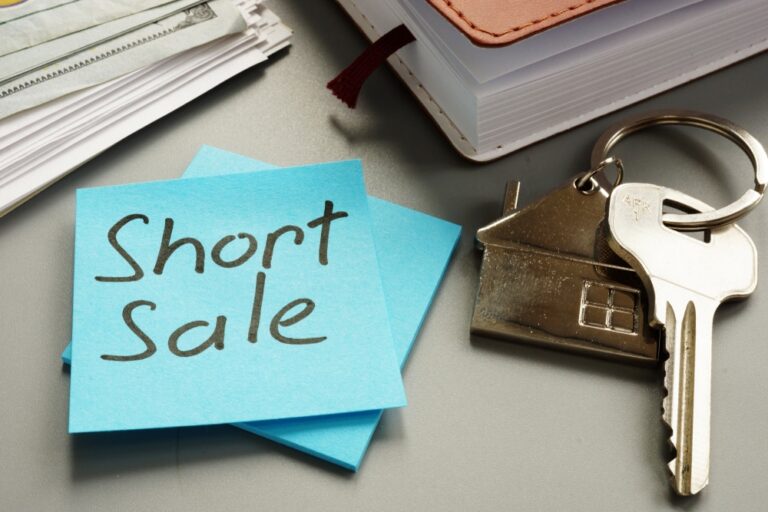 Text,Sign,Showing,Hand,Written,Words,Short,Sale