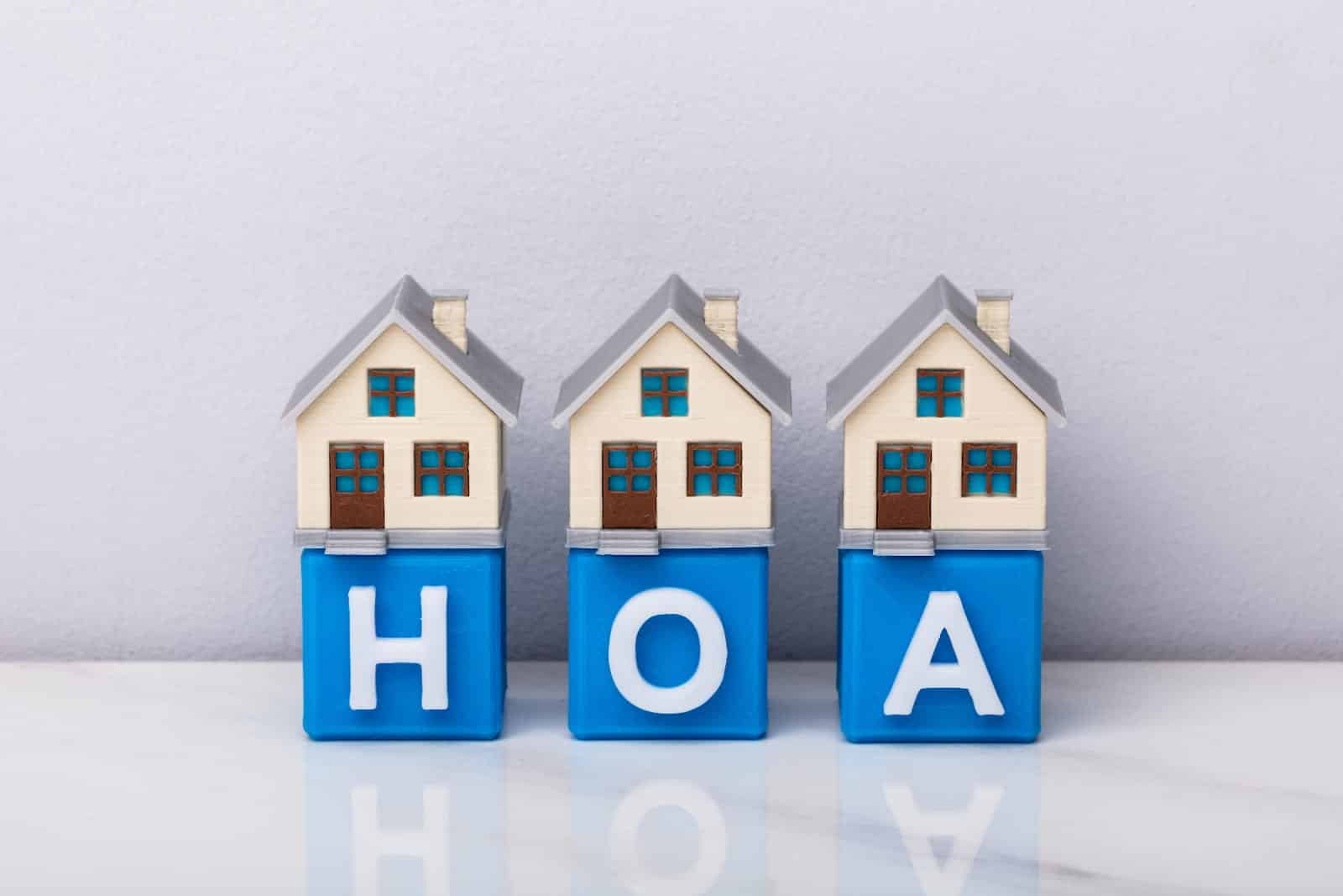 Navigating HOA Rules in Laguna Woods Real Estate