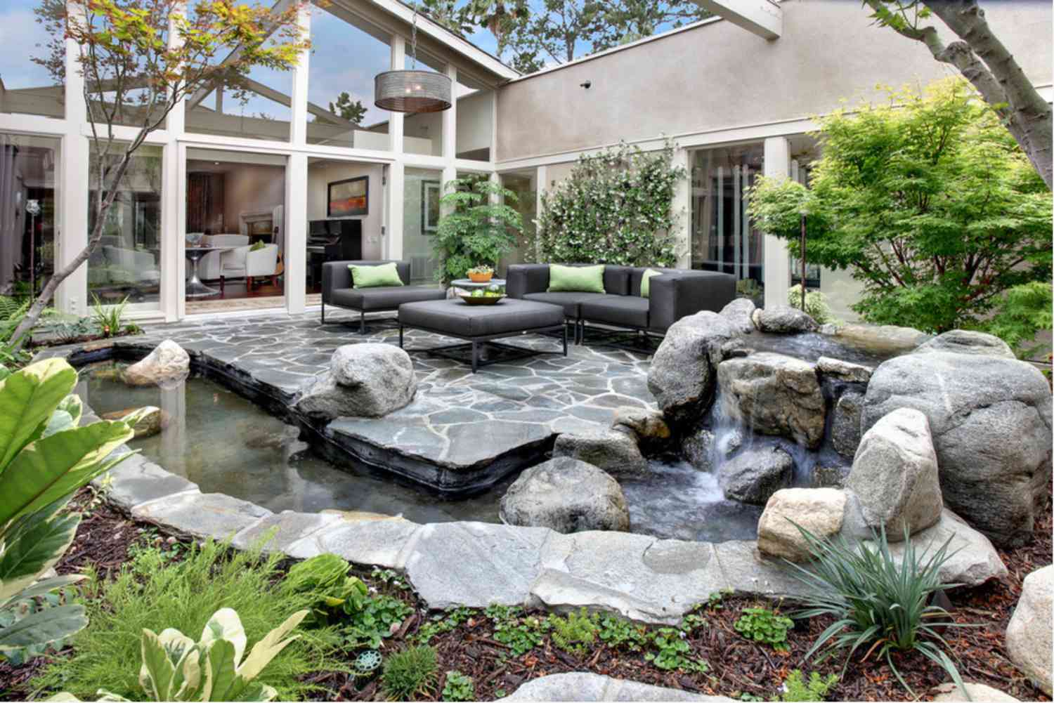 The Role of Landscaping in Laguna Woods Home Appeal