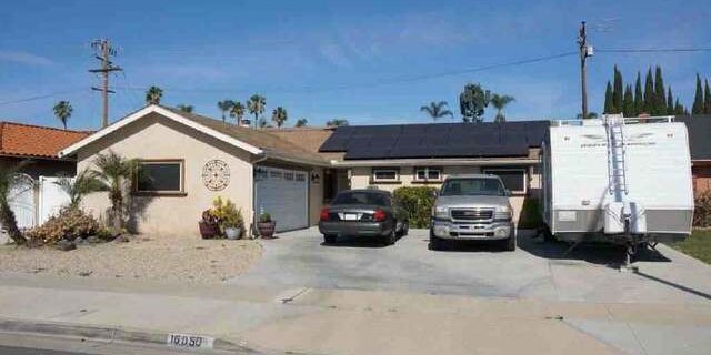 How to Find Santa Ana Homes with Energy-Efficient Features
