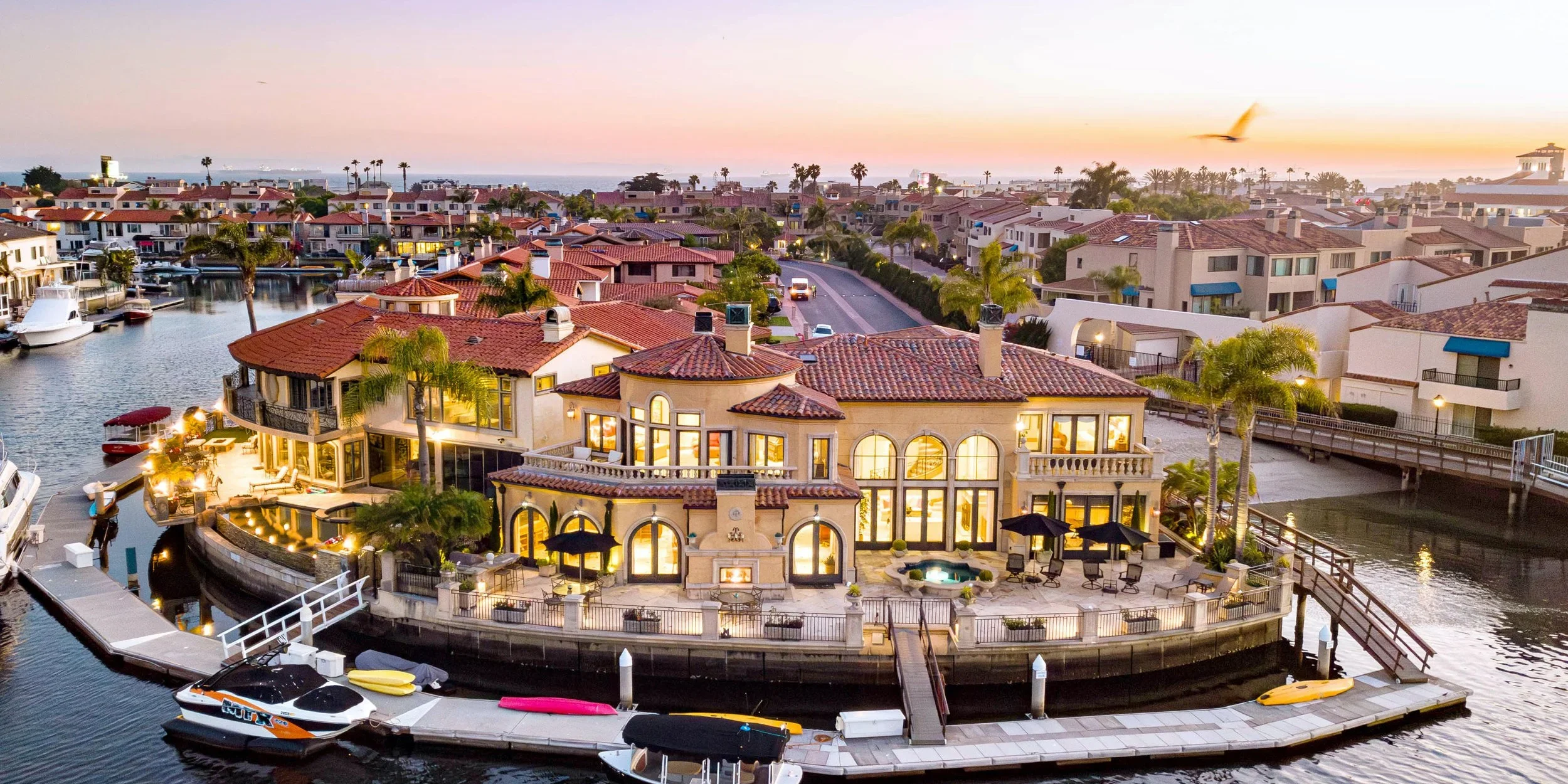 Discovering High-End Real Estate in Huntington Harbor, Huntington Beach