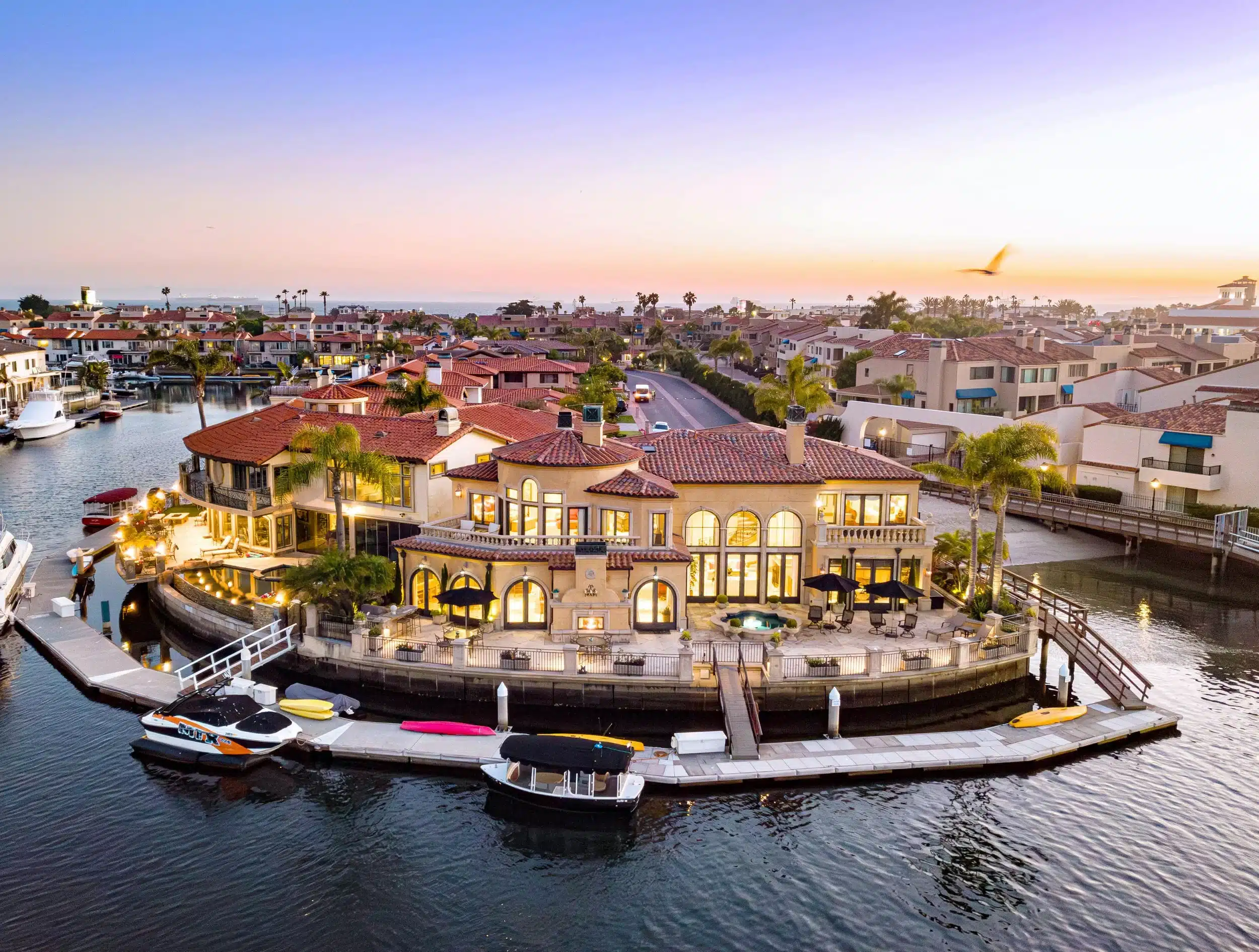 Discovering High-End Real Estate in Huntington Harbor, Huntington Beach
