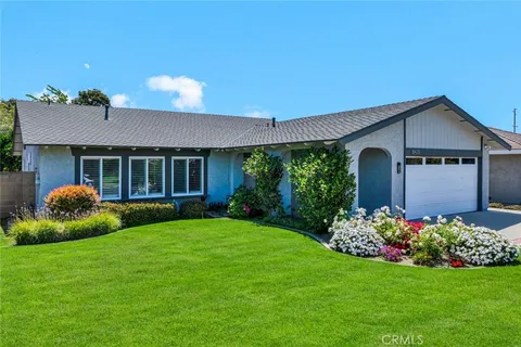 Top 10 Homes for Sale in South Huntington Beach Right Now