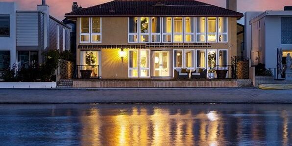 Vacation Rentals vs. Long-Term Rentals in Huntington Harbor, Huntington Beach Which is Right for You