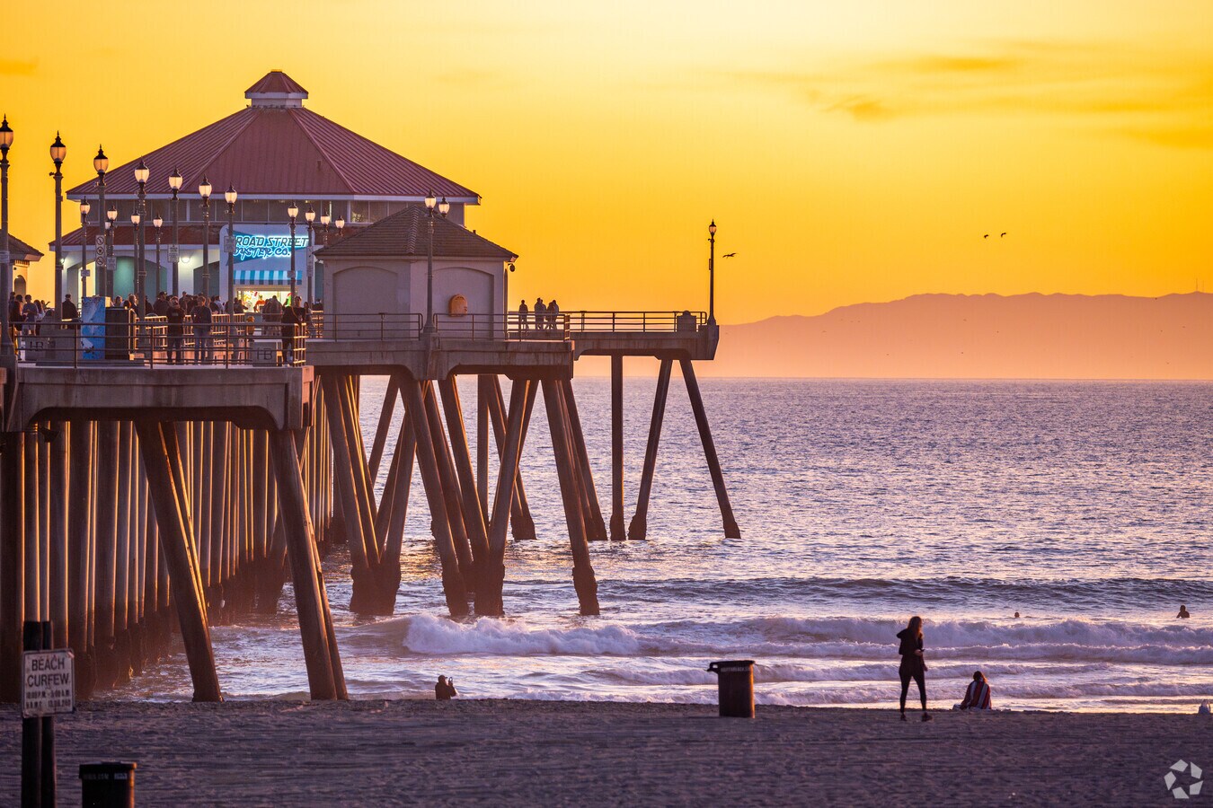 Best Neighborhoods for Families in Downtown Huntington Beach