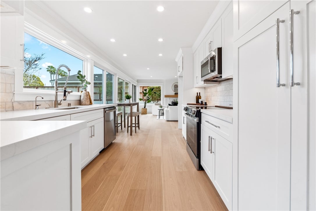 Remodeling Kitchens in Seacliff Huntington Beach Homes A Comprehensive Guide