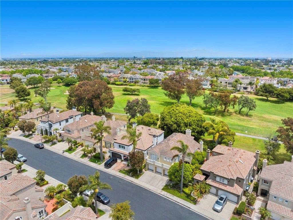 Seasonal Maintenance for Seacliff Huntington Beach Properties A Comprehensive Guide