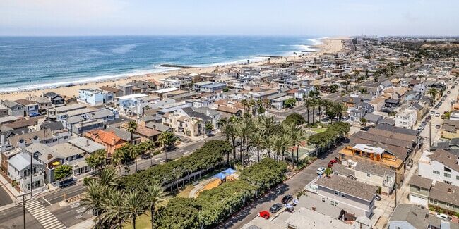 Beach Proximity Living in Westside Costa Mesa