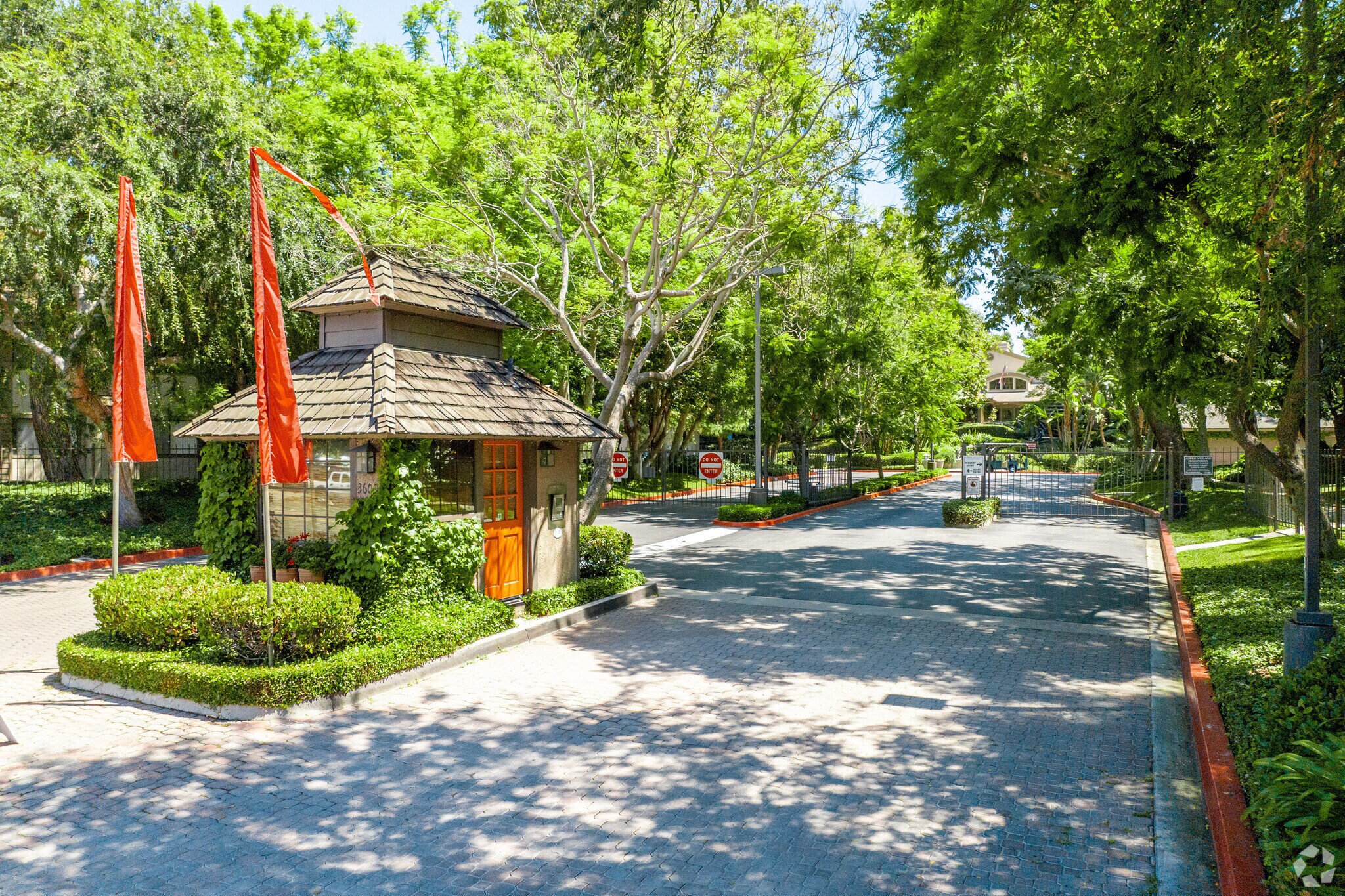 Gated Communities in South Coast Metro An Overview