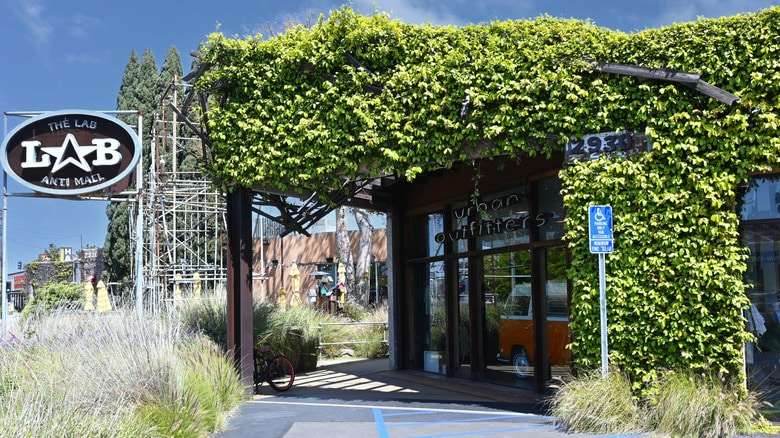Local Amenities Near Westside Costa Mesa Neighborhoods A Comprehensive Guide