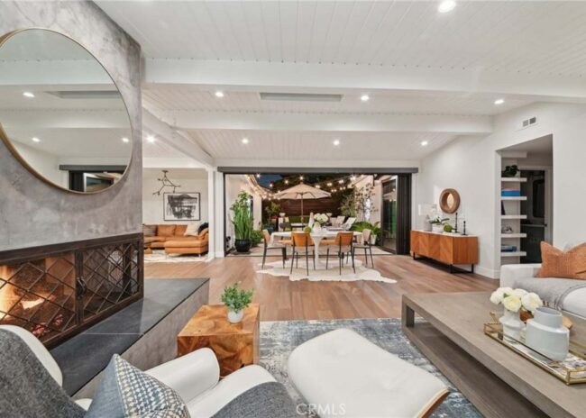 Minimalist Home Designs in South Coast Metro Simplicity, Serenity, and Sophistication in Costa Mesa’s Vibrant Hub