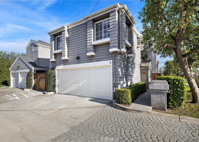 Discovering Westside Costa Mesa The Appeal of Townhouses with Garages